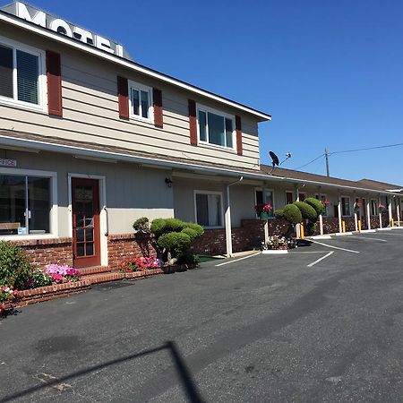 Old Marina Inn Exterior photo