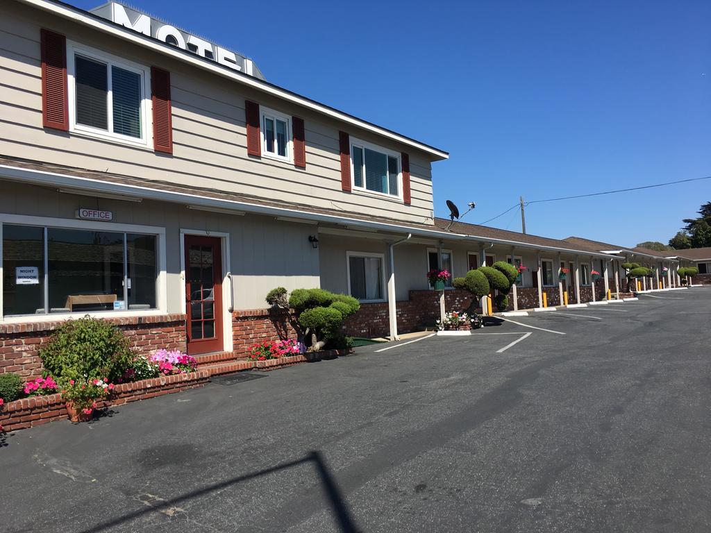 Old Marina Inn Exterior photo